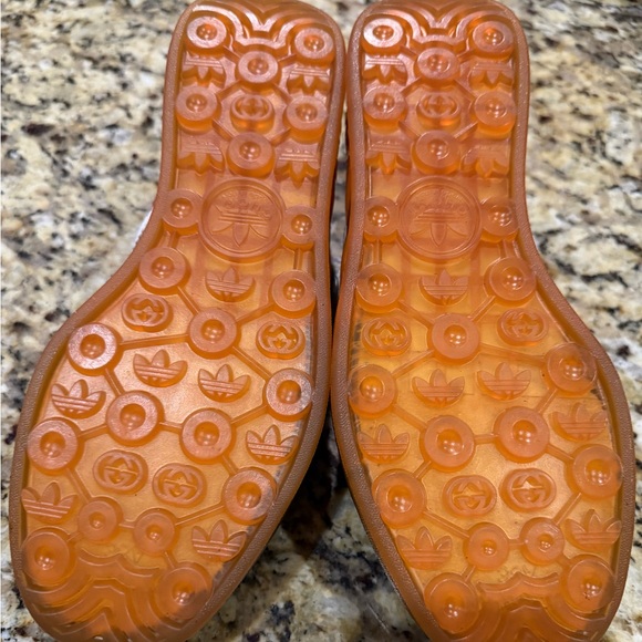 Gucci x Adidas Gazelle size 38/6.5 New, never worn, no box. - Picture 4 of 5